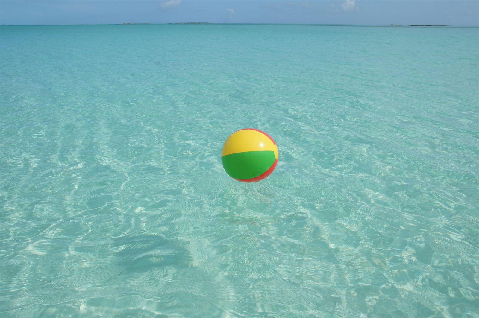 Clear turquoise water at George Town, Great Exuma